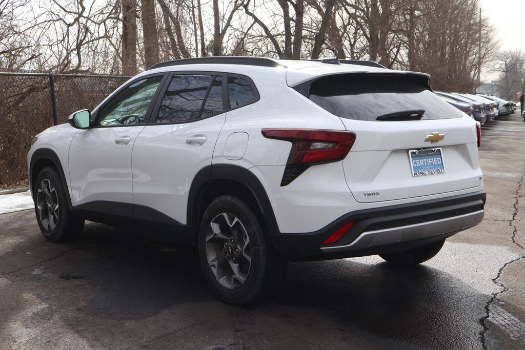 Thumbnail: 2025 Chevrolet Trax - 6