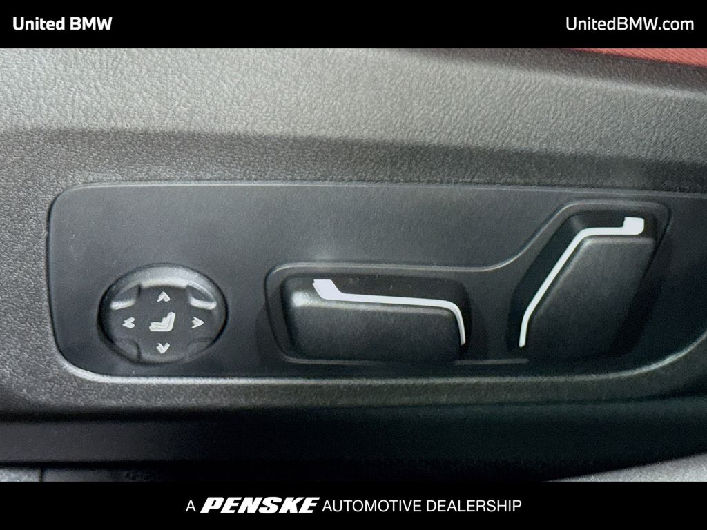 Thumbnail: 2026 BMW 3 Series - 4