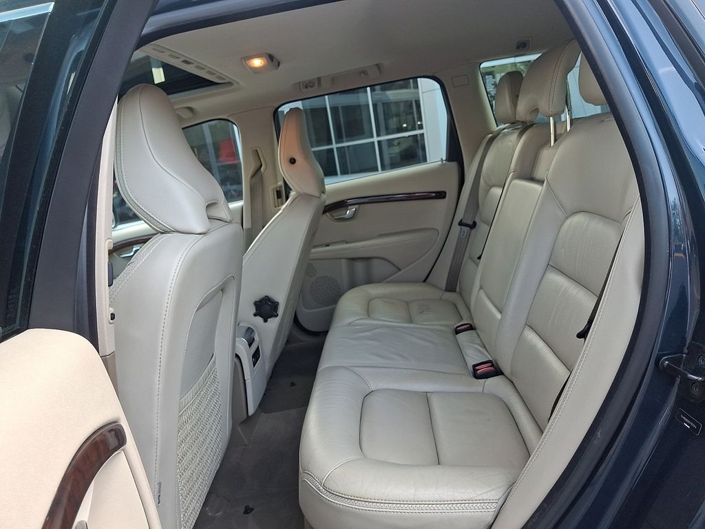 Thumbnail: 2012 Volvo XC70 - 10