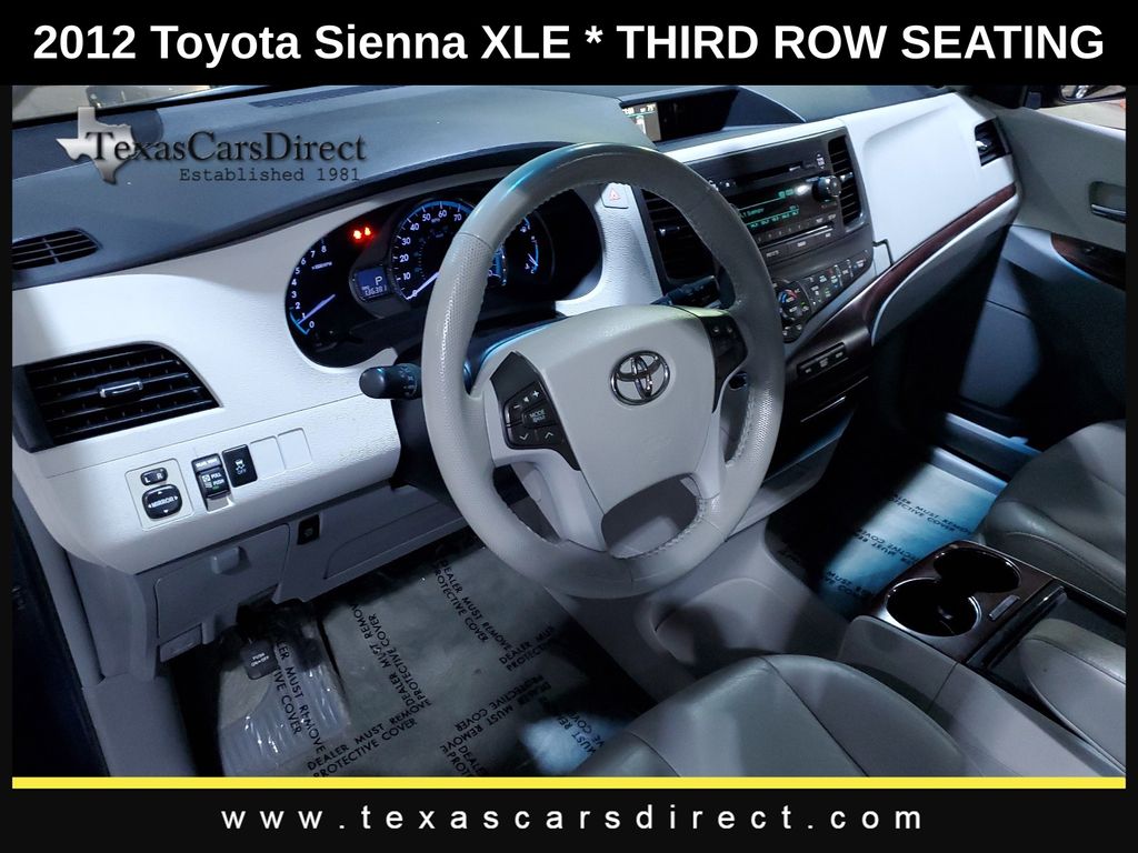 2012 Toyota Sienna XLE 7