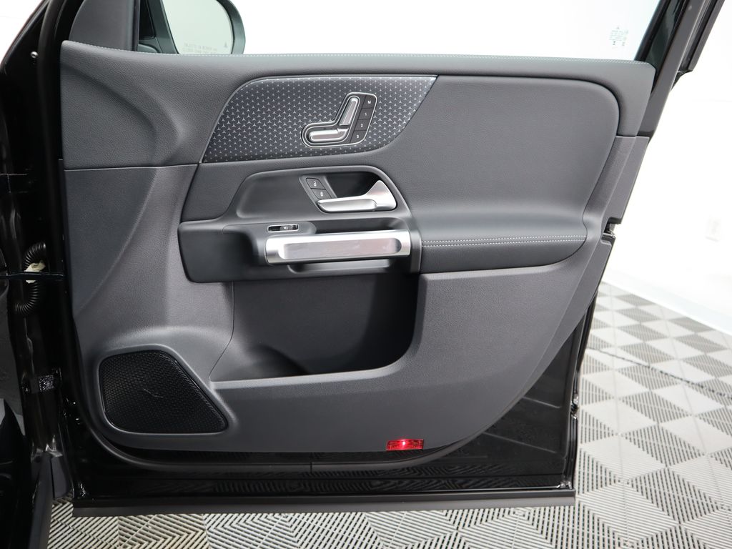 2024 Mercedes-Benz EQB 250+ 26