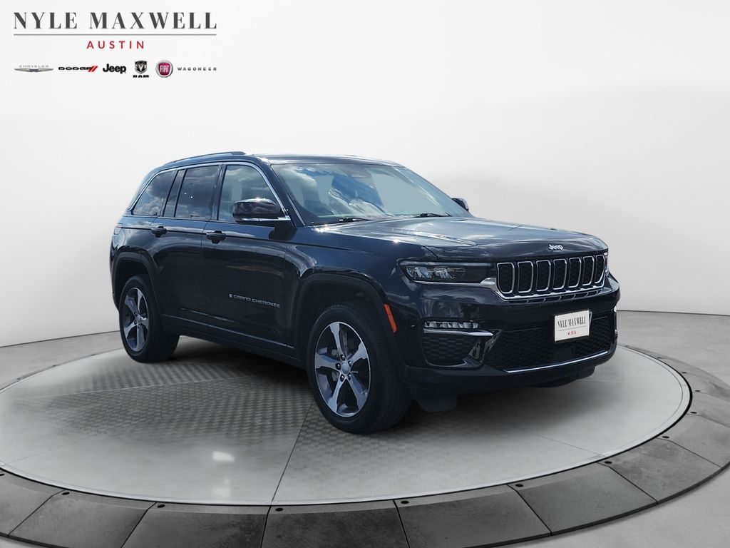 Used Car 2023 Jeep Grand Cherokee  Limited For Sale Under $30,000 In Austin, Texas