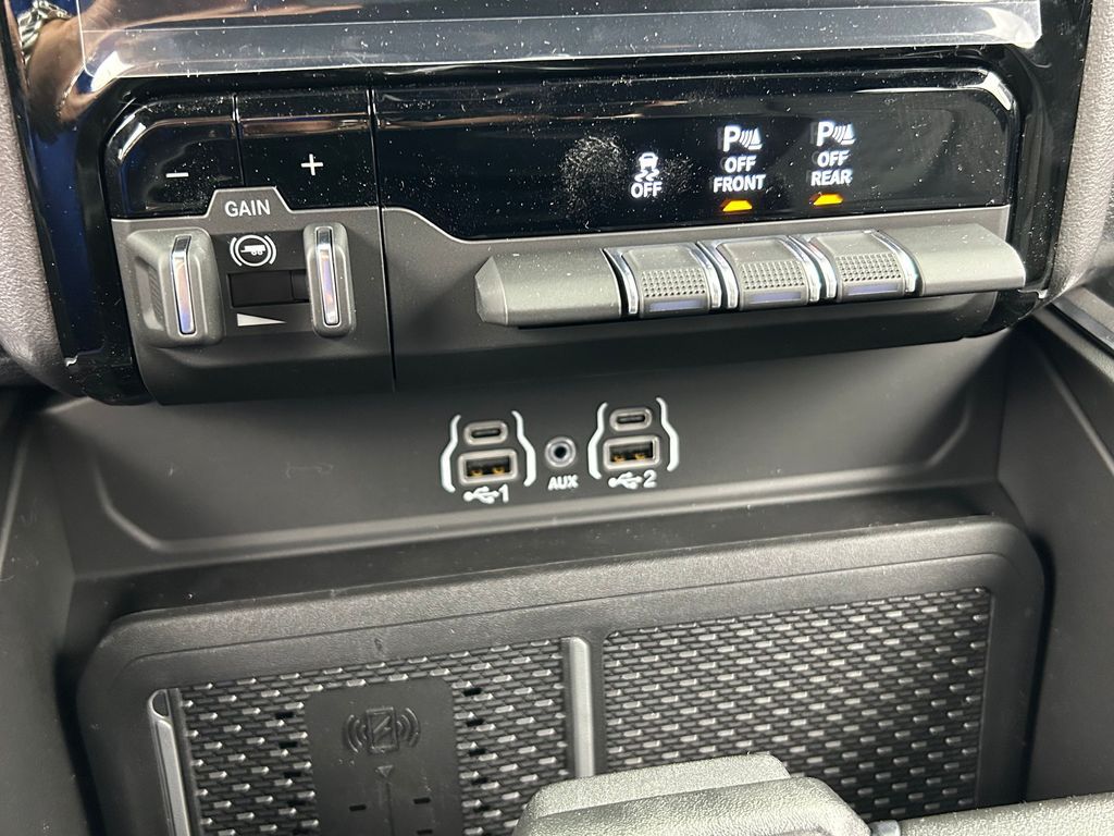 New 2026 Diamond Black Crystal Pearlcoat Ram Big Horn/Lone Star image 21