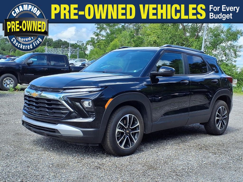 Black Metallic 2025 Chevrolet Trailblazer SUV / Crossover Front-Wheel Drive Continuously Variable Transmission