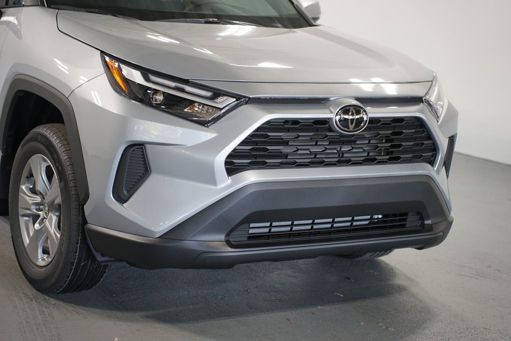 Thumbnail: 2025 Toyota RAV4 - 4