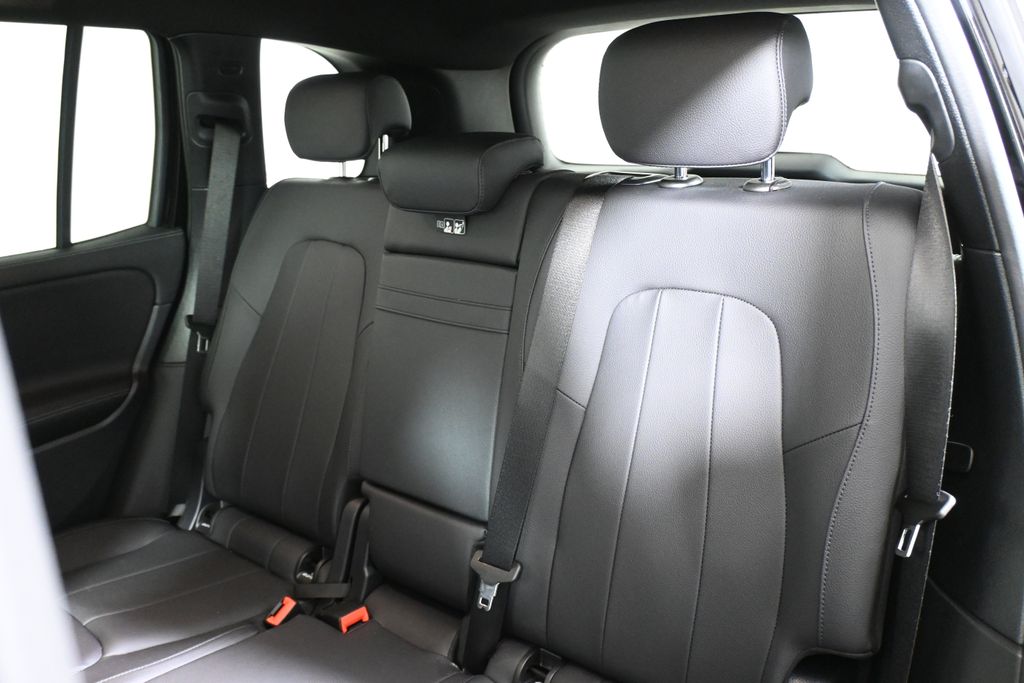 Thumbnail: 2026 Mercedes-Benz GLB - 4