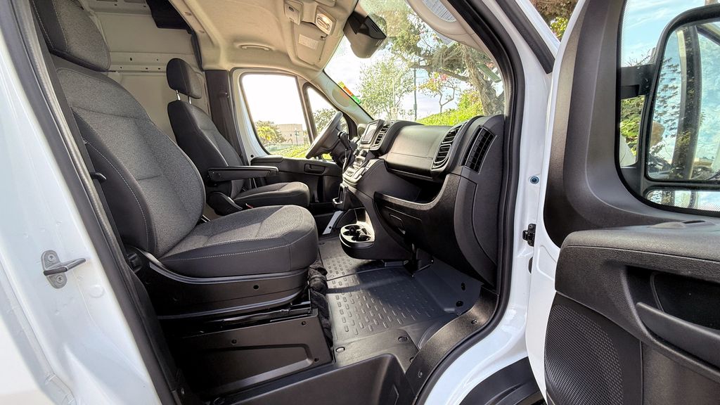 Used 2025 Ram ProMaster 2500 High Roof 3D Cargo Van