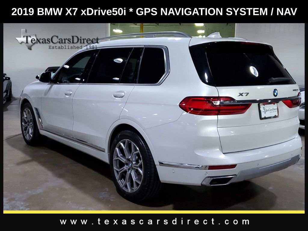 2019 BMW X7 xDrive50i 12