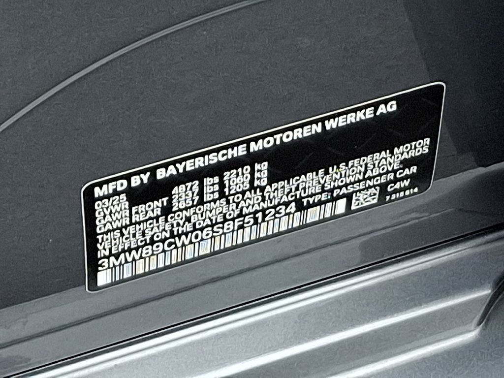 Thumbnail: 2025 BMW 3 Series - 28