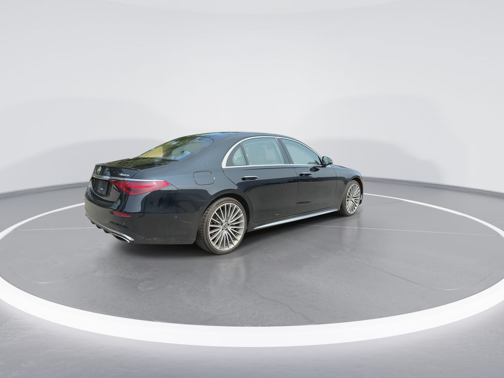 Thumbnail: 2022 Mercedes-Benz S-Class - 8