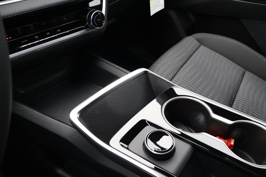 Thumbnail: 2026 Chevrolet Equinox - 30