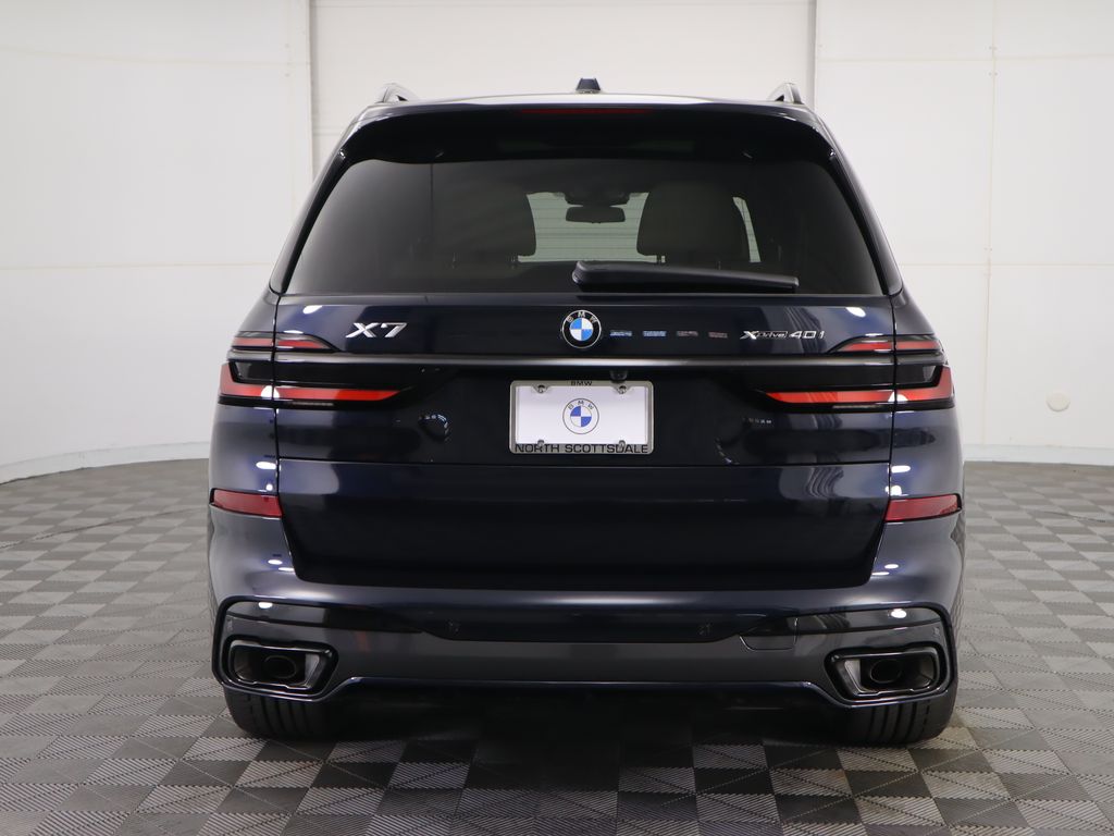 Thumbnail: 2026 BMW X7 - 6