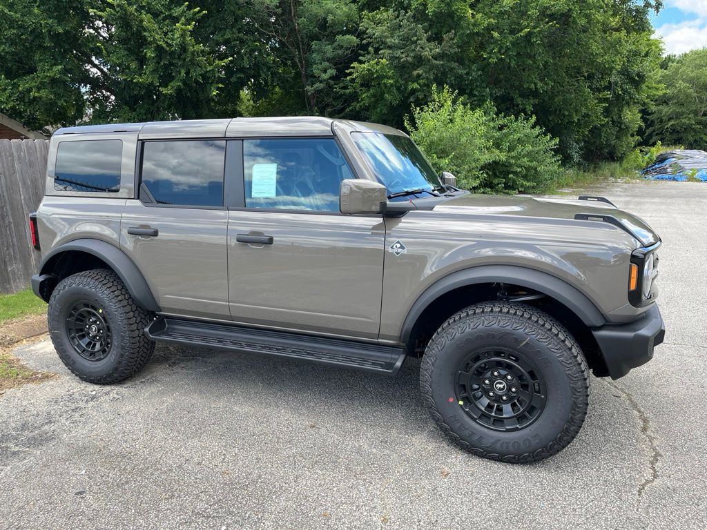Marsh Gray 2026 Ford Bronco SUV / Crossover Four-Wheel Drive Automatic