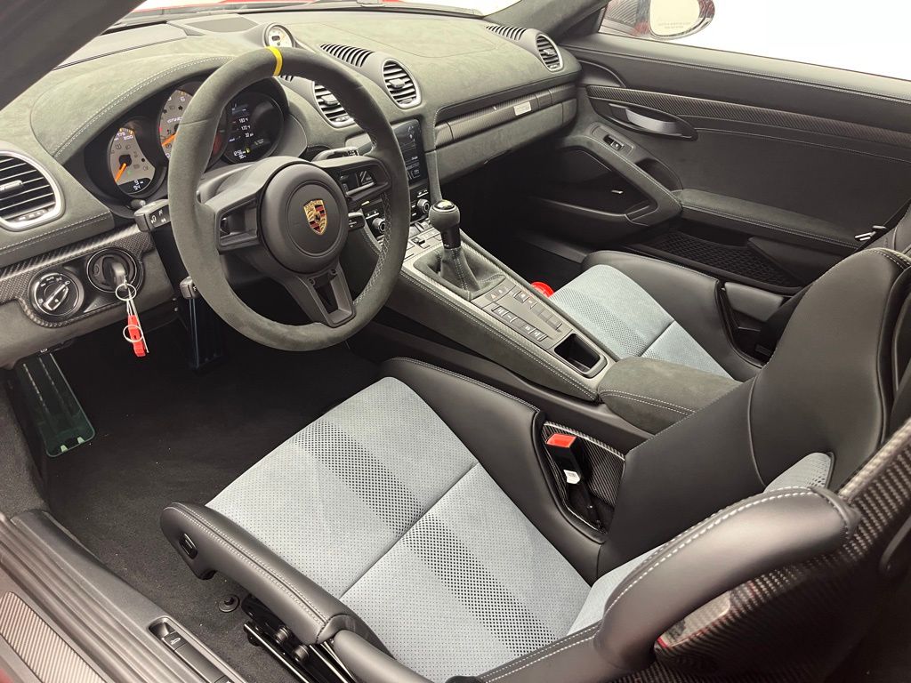 Thumbnail: 2025 Porsche 718 Cayman - 4