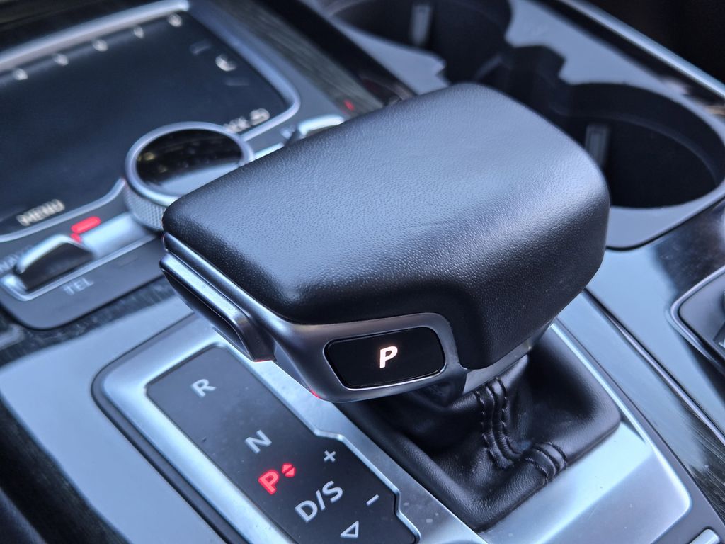 used 2018 Audi Q7 car, priced at $19,492