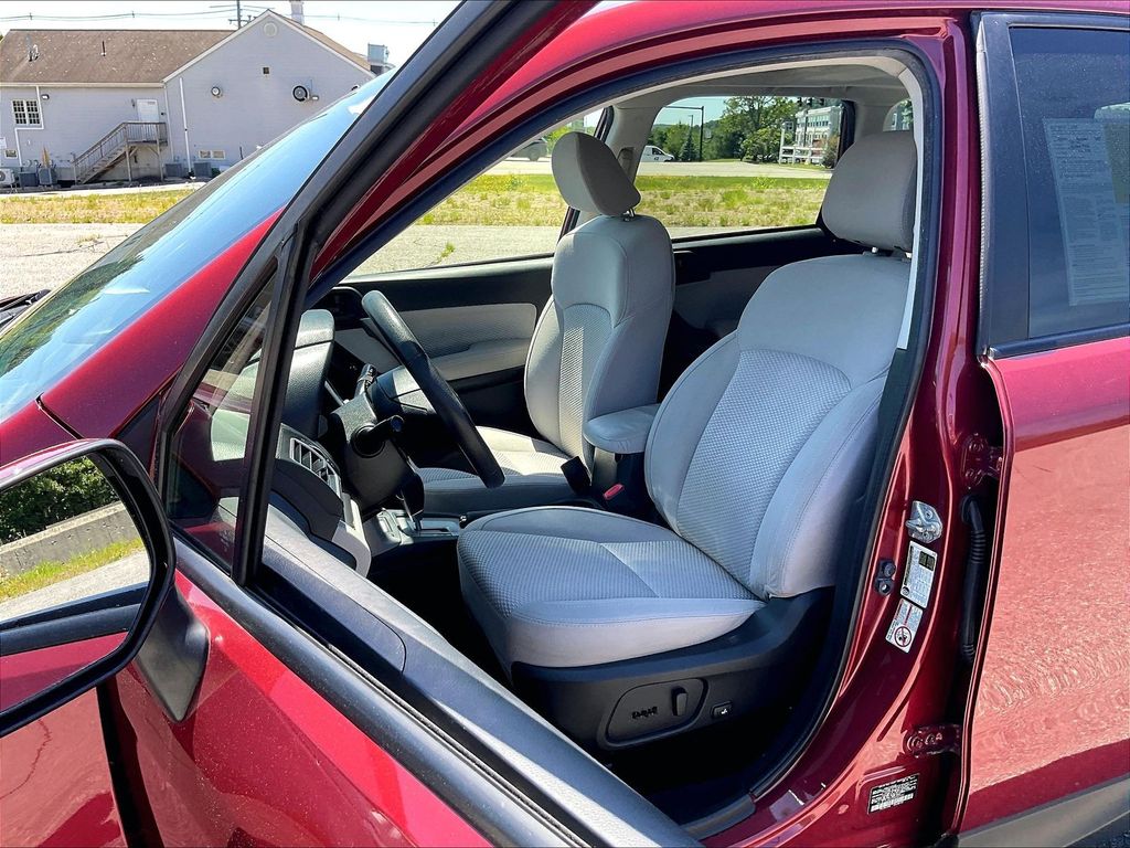 2017 Subaru Forester — photo 10
