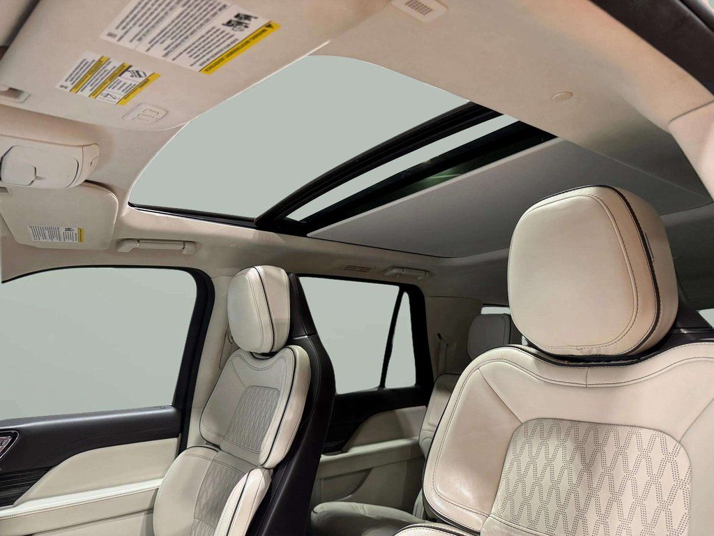 Certified Used 2021 Pristine White Lincoln Black Label image 16