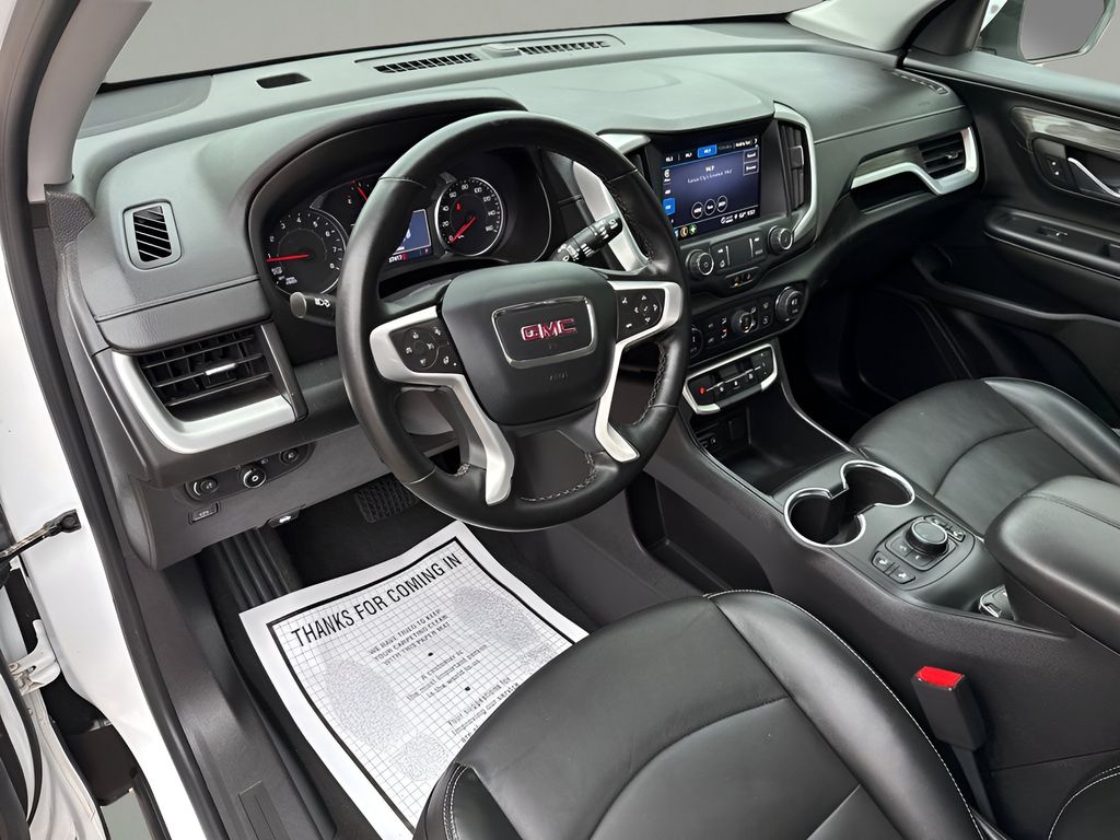 2024 GMC Terrain SLT photo