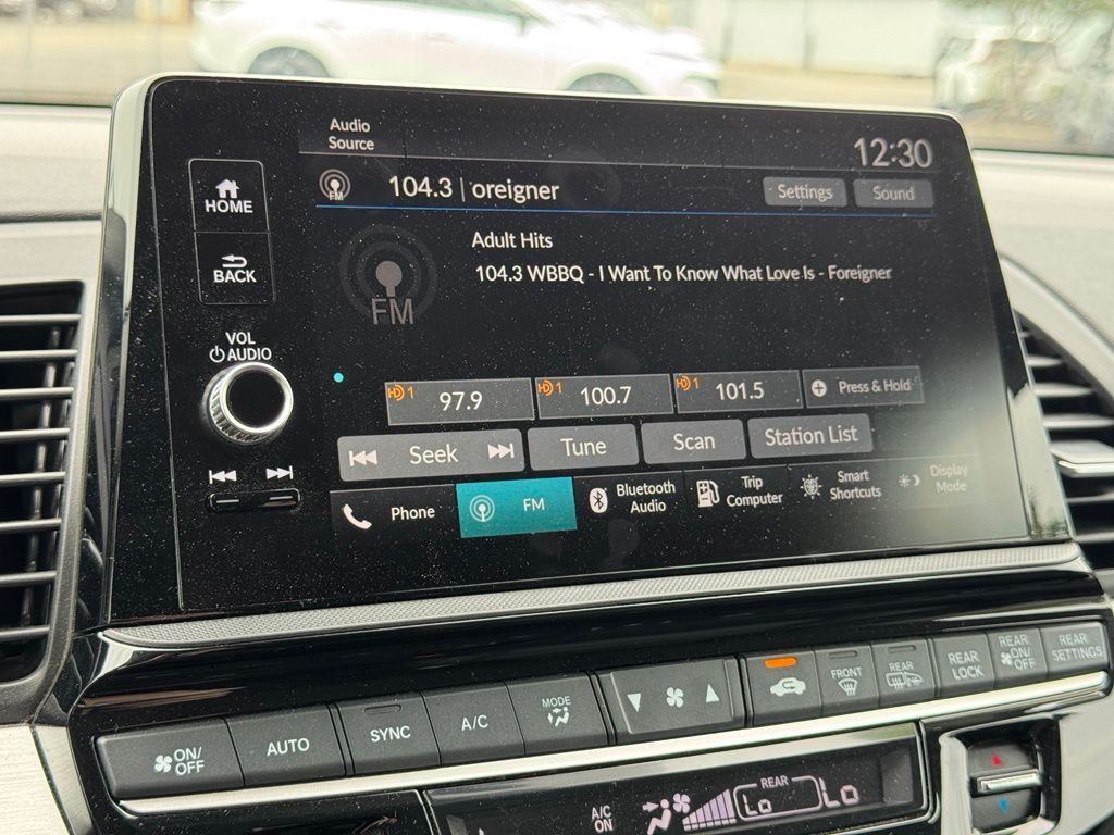 Used 2025 Honda Odyssey Van