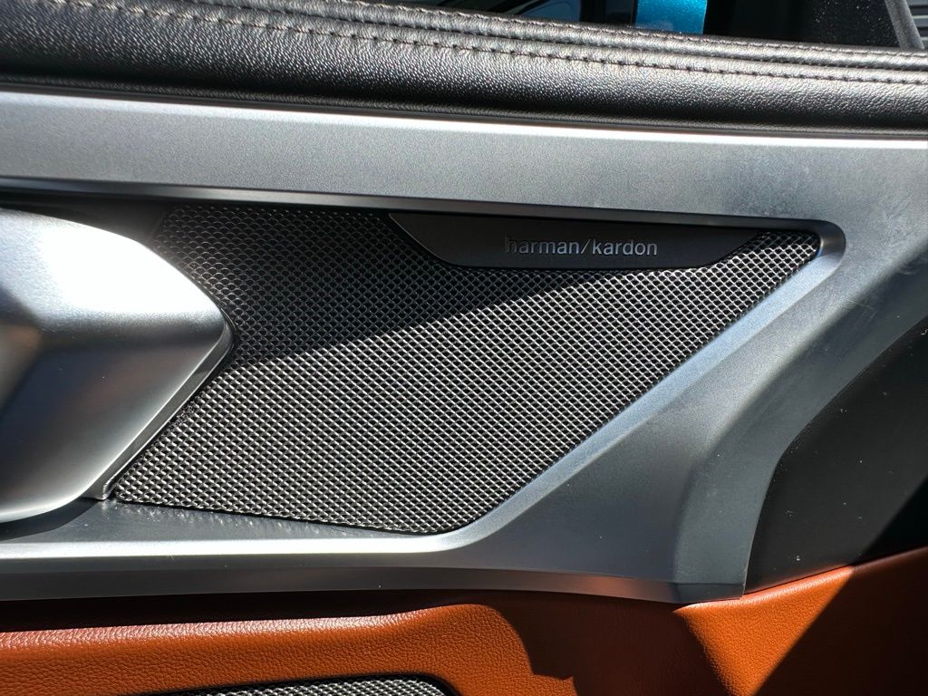 2020 BMW 8 Series 840i 15