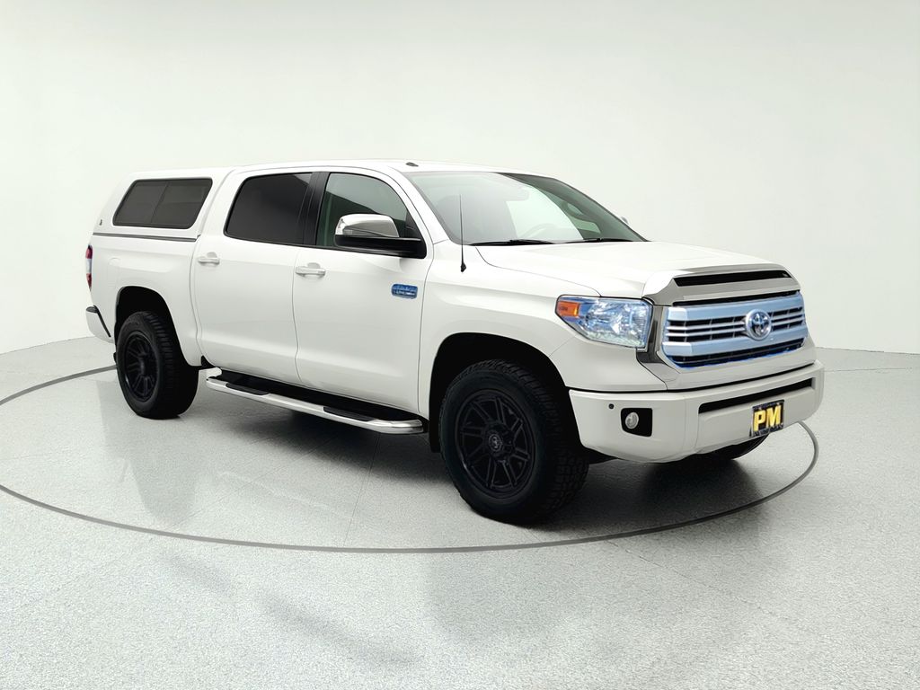 Super White 2014 Toyota Tundra Pickup Truck Four-Wheel Drive 6-Speed Automatic Overdrive