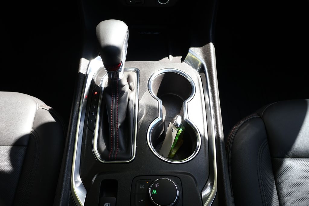 Thumbnail: 2023 Chevrolet Traverse - 22