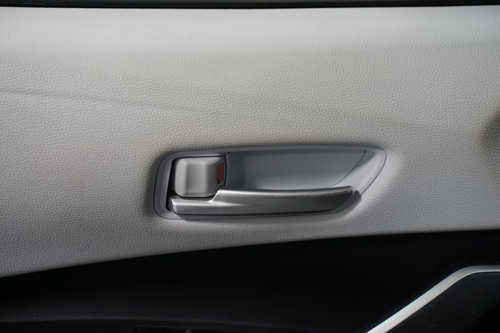 Thumbnail: 2025 Toyota Corolla - 31