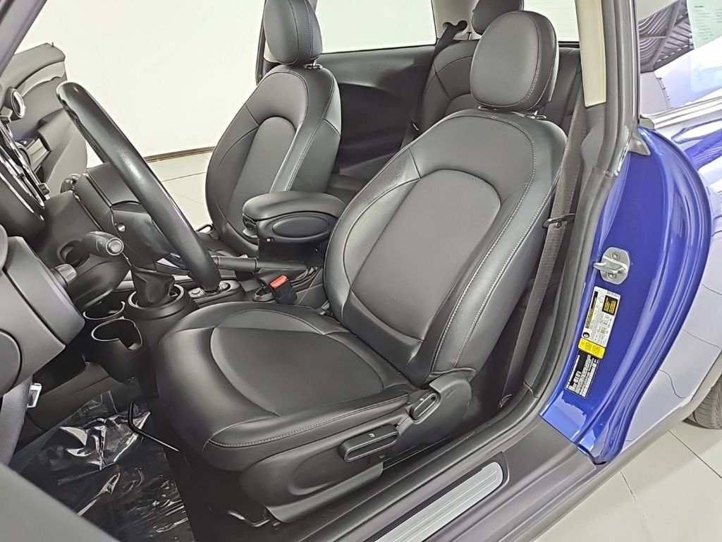 Thumbnail: 2019 MINI Cooper - 23