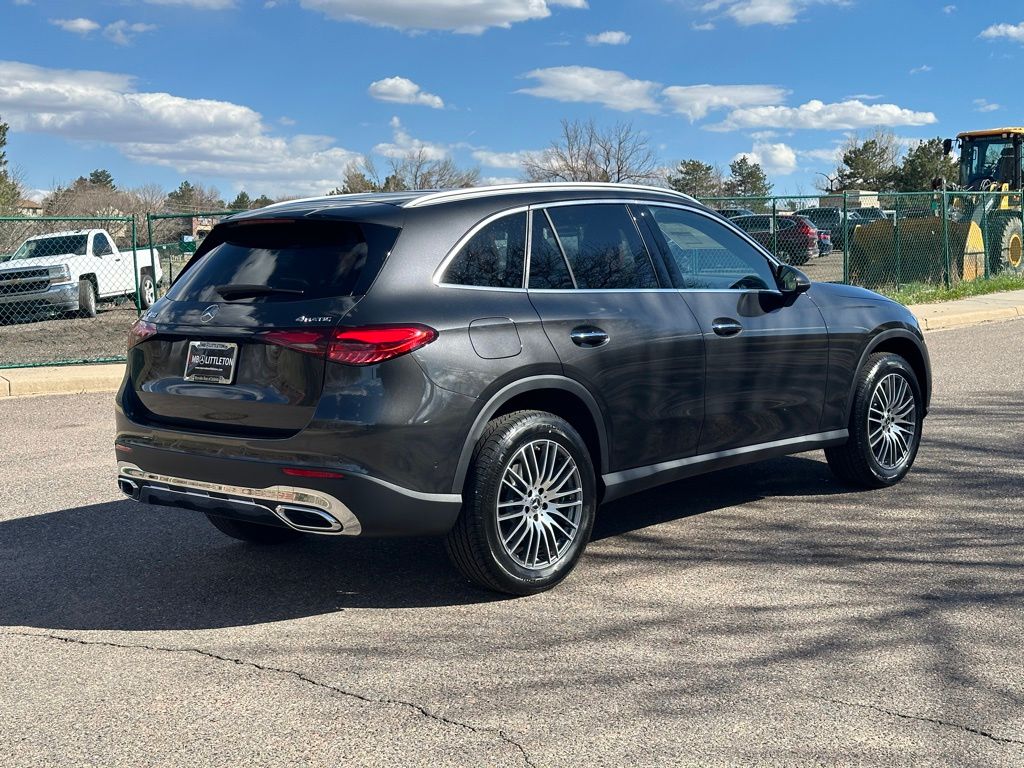 2024 Mercedes-Benz GLC GLC 300 7