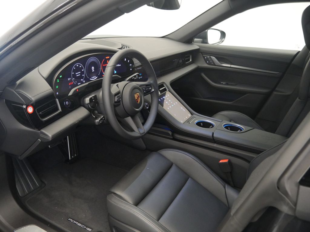 Thumbnail: 2026 Porsche Taycan - 4