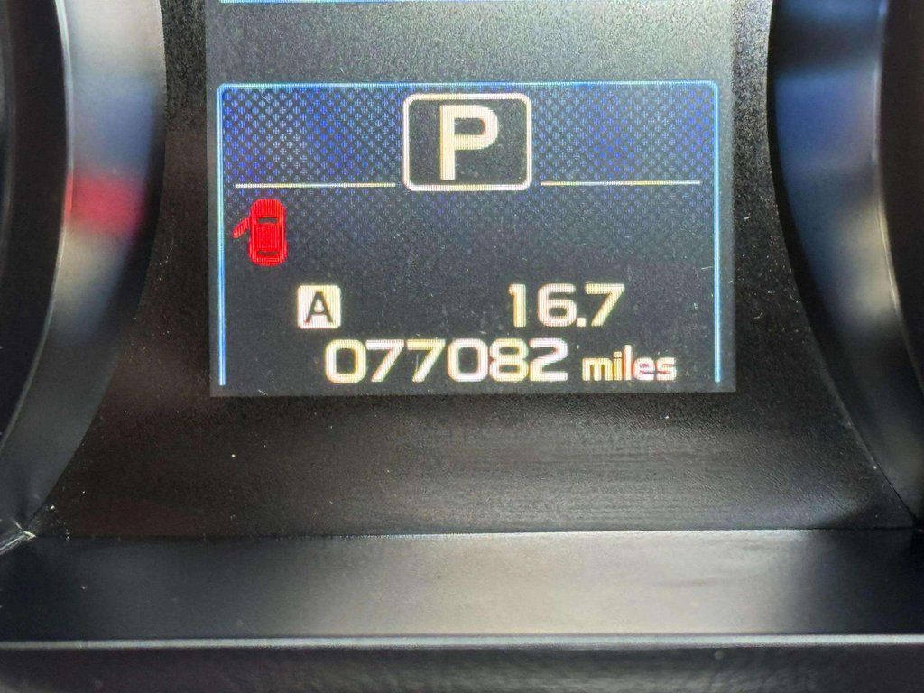 Used 2017 Crystal White Pearl Subaru 2.5i Premium image 21