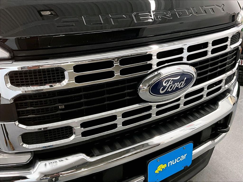 2024 Ford F-550SD — photo 27