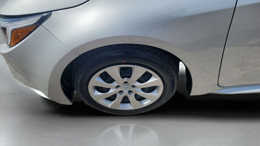 Used 2025 Silver Toyota LE image 22
