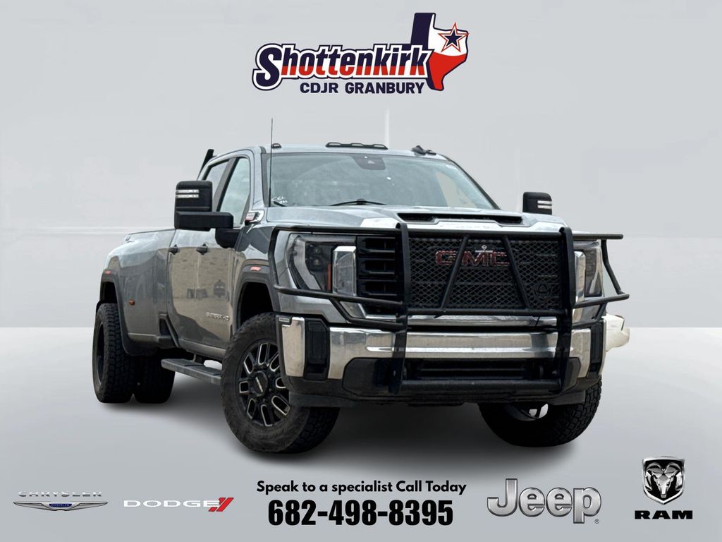 2024 GMC Sierra 4WD Crew Cab Long Box DRW Pro's photo
