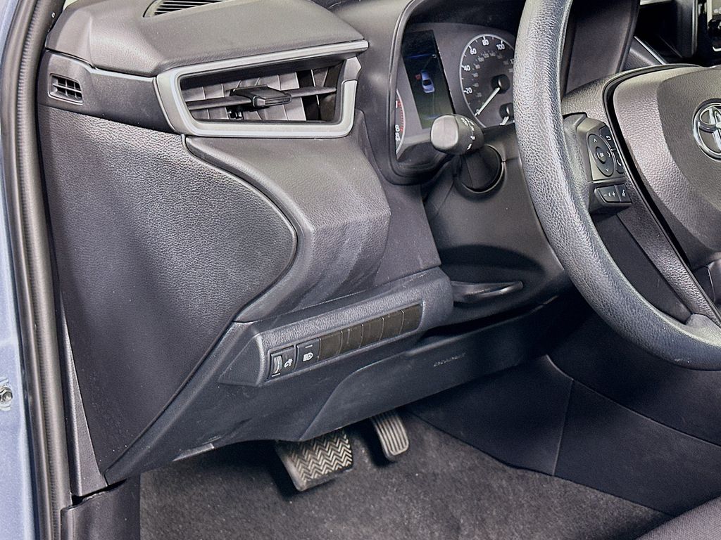 Thumbnail: 2024 Toyota Corolla - 10