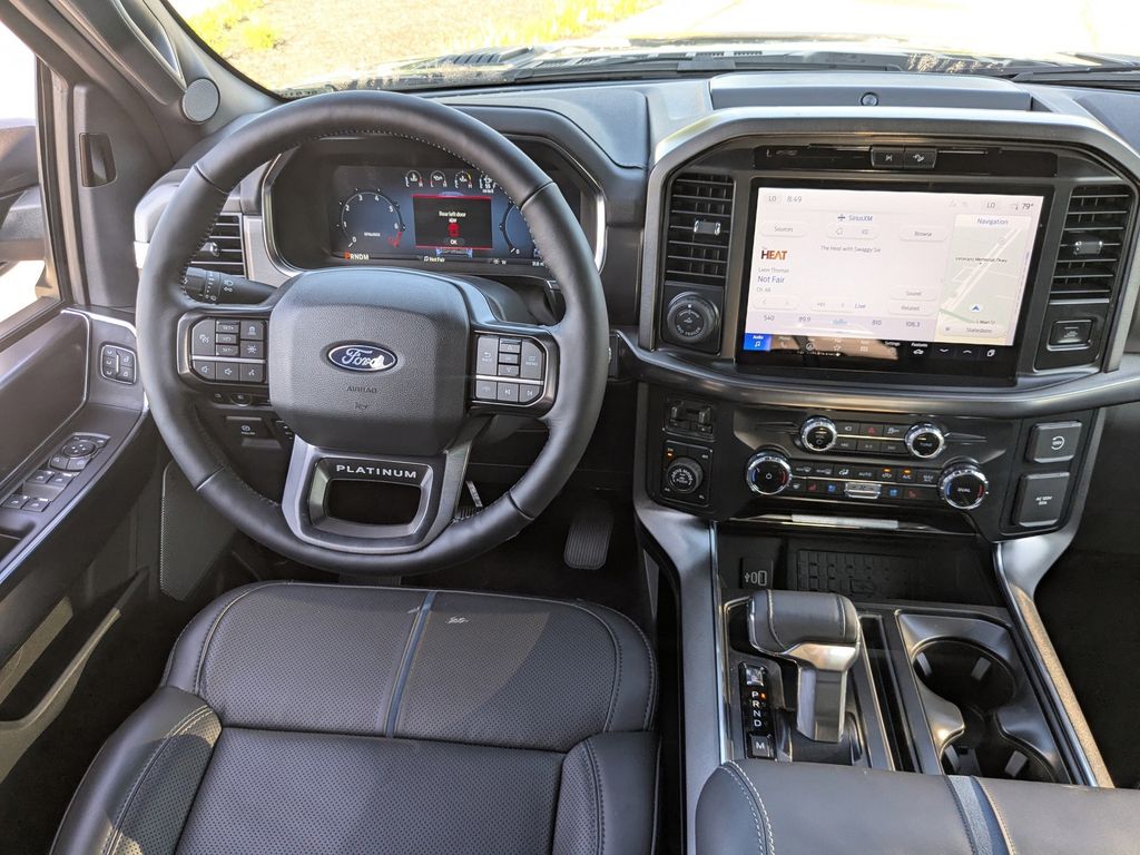 2025 Ford F-150 Platinum