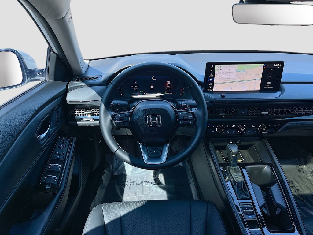 Used 2025  Honda Touring image 23