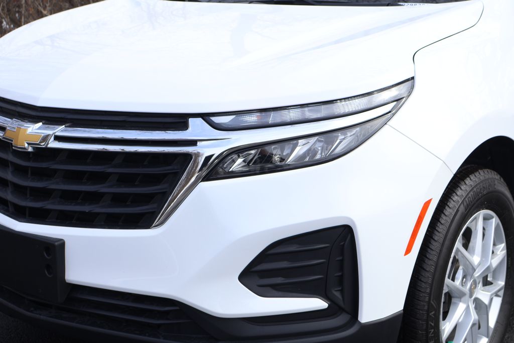 Thumbnail: 2024 Chevrolet Equinox - 4