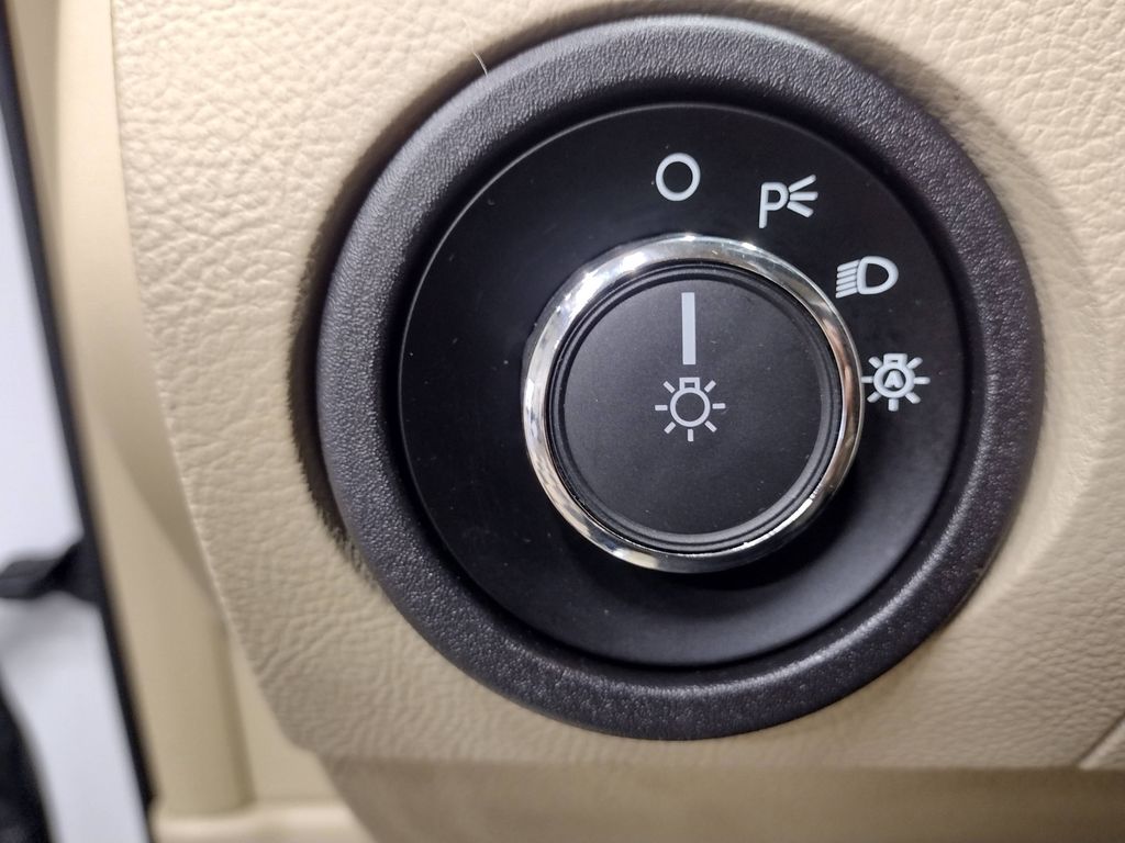 2016 Ford Taurus SEL