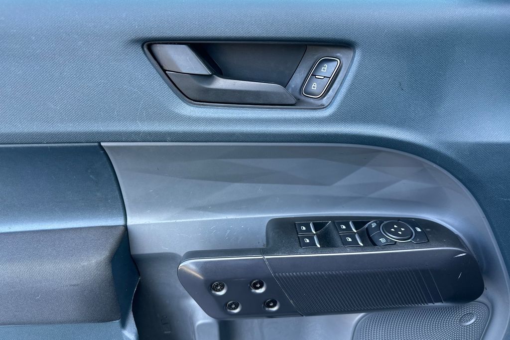 2023 Ford Maverick XL photo