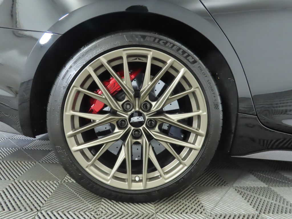 Thumbnail: 2022 Cadillac CT5 - 32