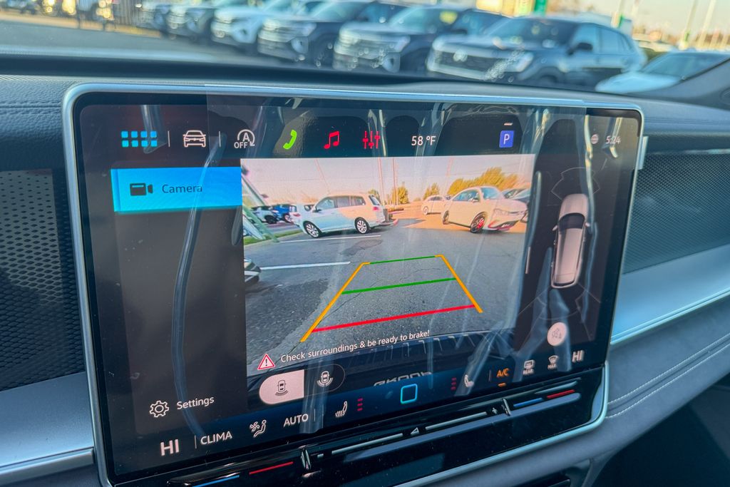 New 2026 White Volkswagen 2.0T SE R-Line Black image 22