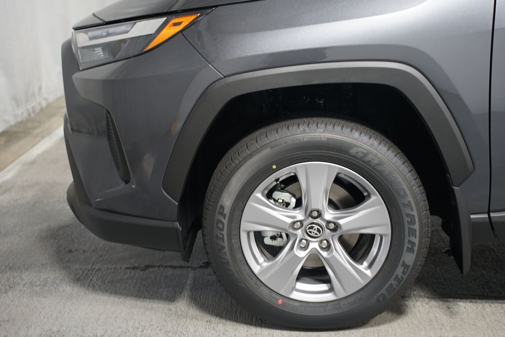 Thumbnail: 2025 Toyota RAV4 - 5