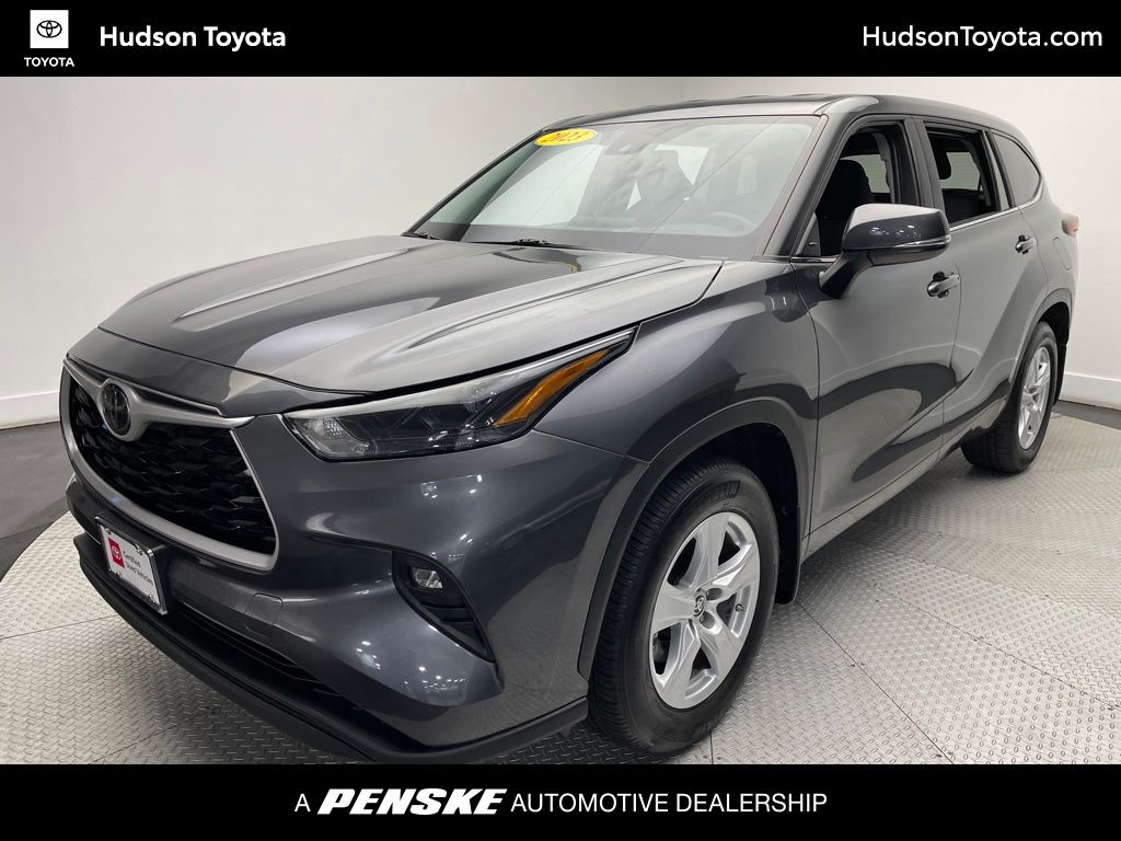 2023 Toyota Highlander LE -
                Jersey City, NJ