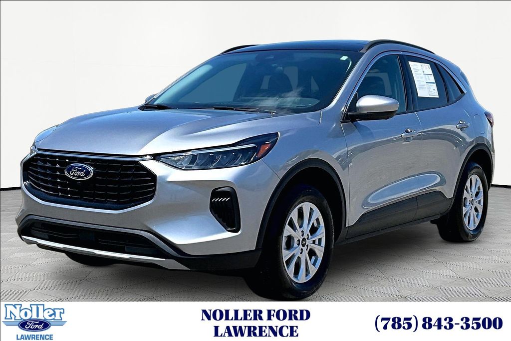 Silver Metallic 2024 Ford Escape SUV / Crossover All-Wheel Drive 8-Speed Automatic