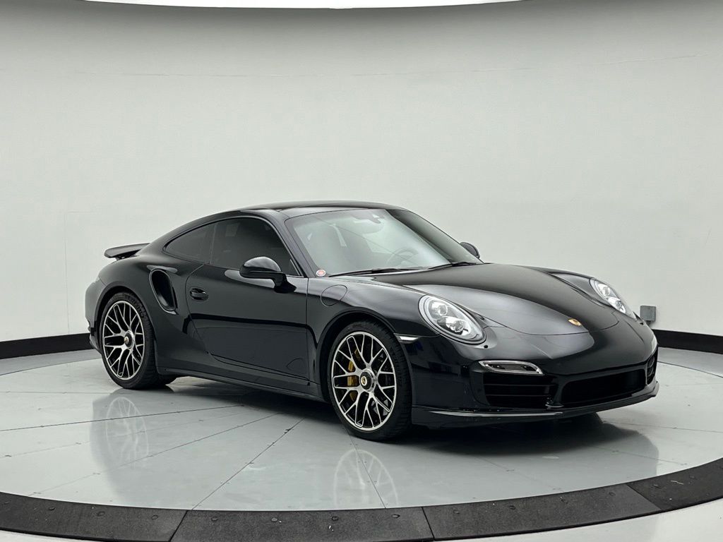 Thumbnail: 2015 Porsche 911 - 9
