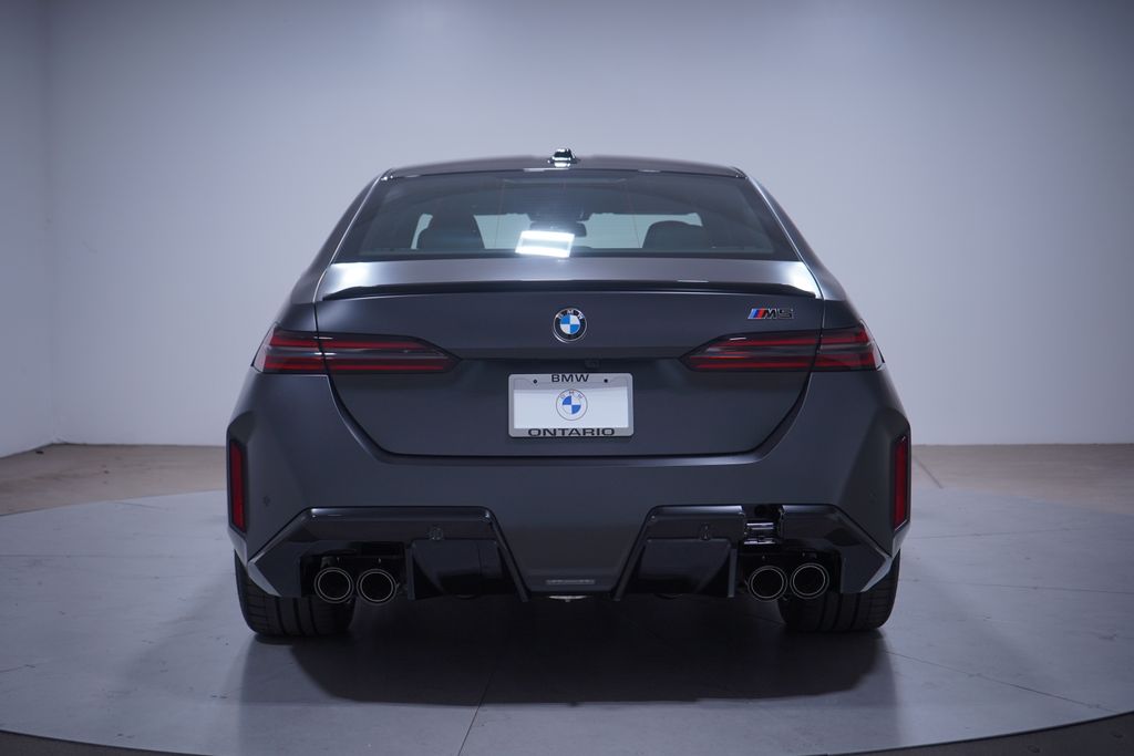 Thumbnail: 2026 BMW M5 - 5