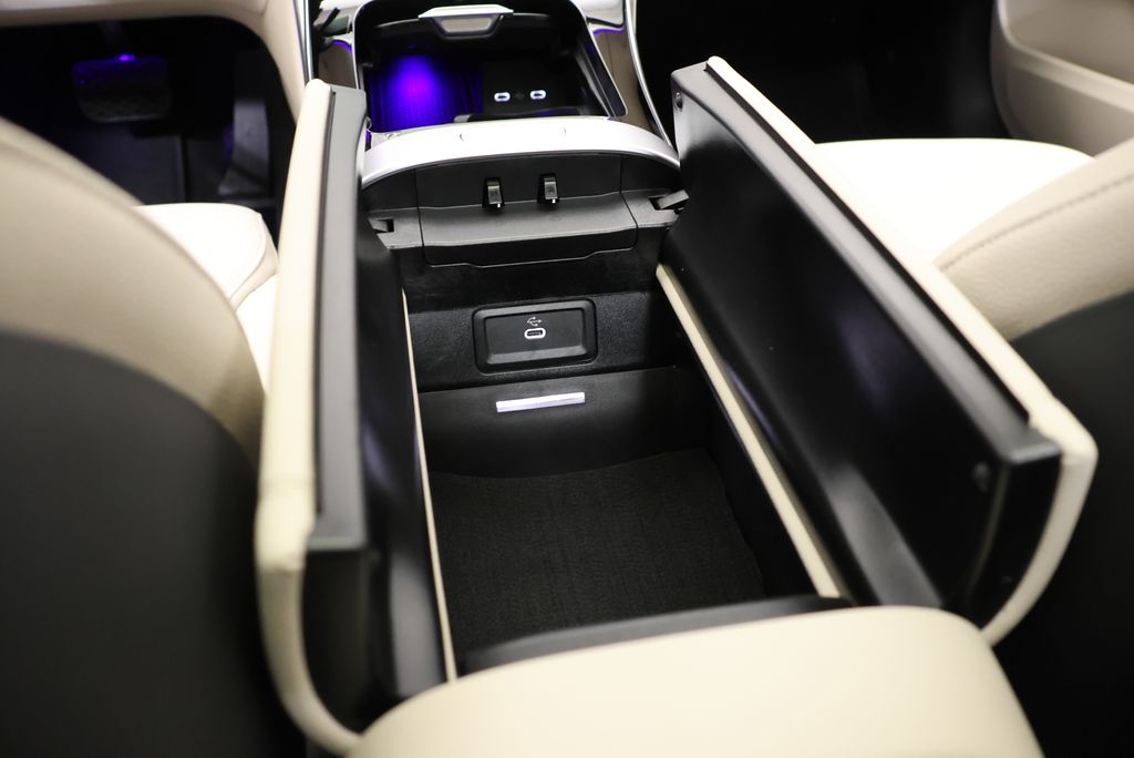 Thumbnail: 2026 Mercedes-Benz C-Class - 29