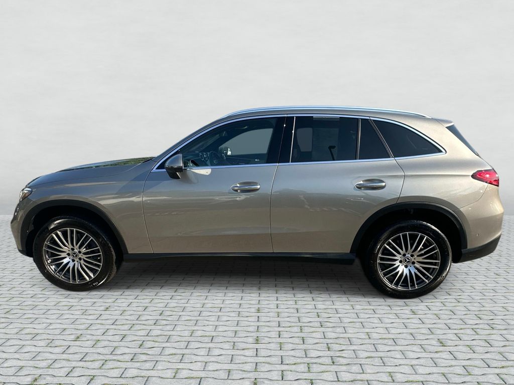 Thumbnail: 2023 Mercedes-Benz GLC - 8