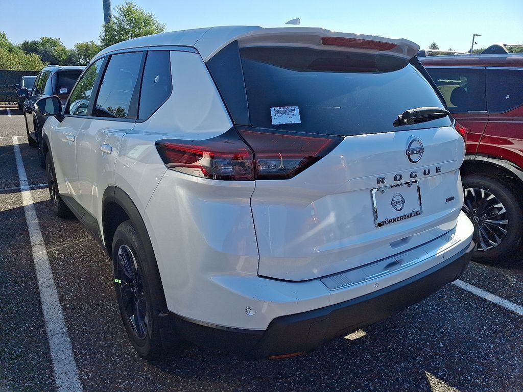 Thumbnail: 2026 Nissan Rogue - 3